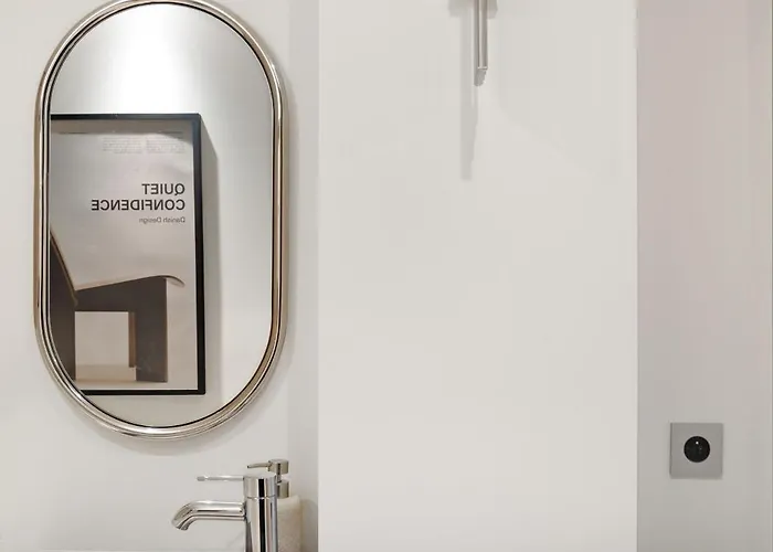 Adresse D'Exception - Rue Monge﻿ Paris 5E *