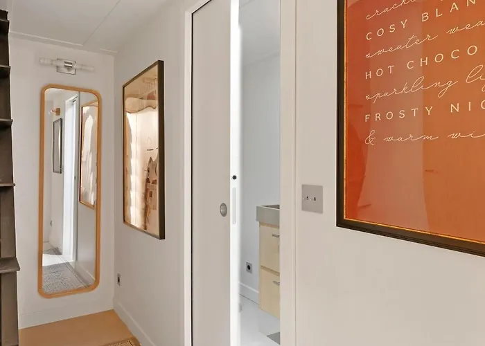 Adresse D'Exception - Rue Monge﻿ Paris 5E *